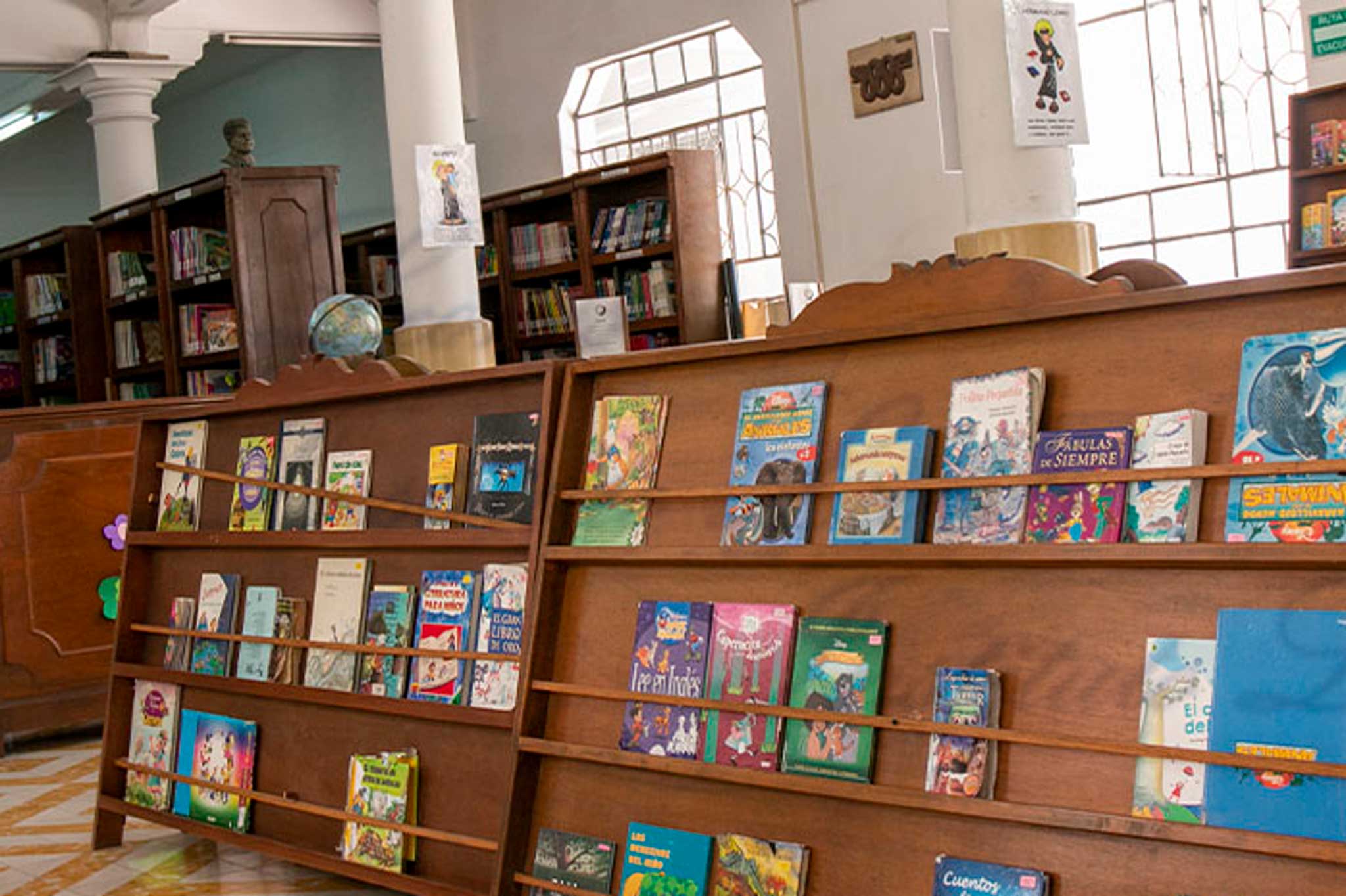 Biblioteca Instituto Leonés
